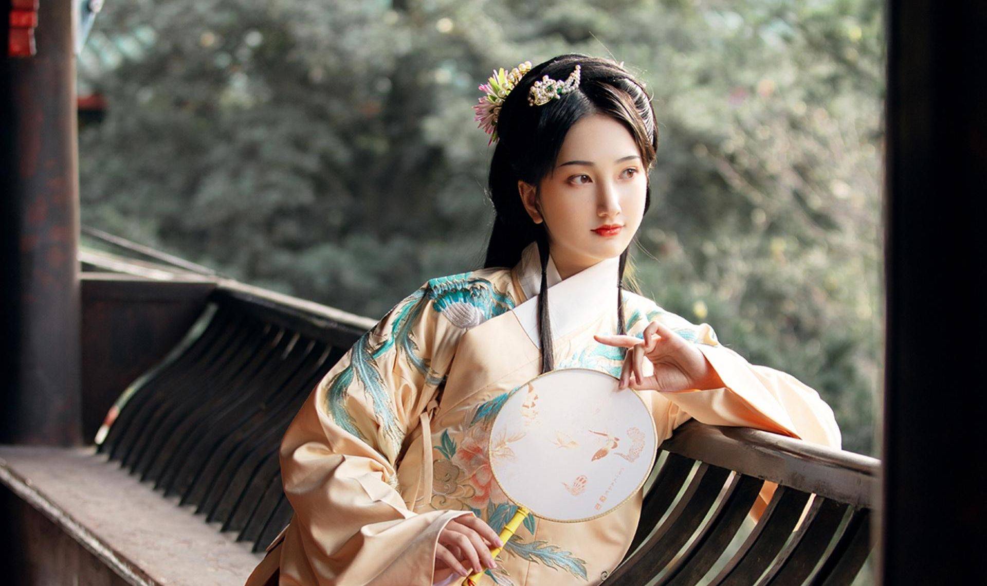属兔的桃花运是什么属性，男属兔女属龙合适吗